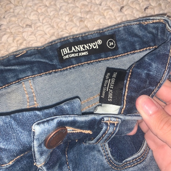 BLANK NYC High Rise Skinny Jeans - Picture 2 of 2